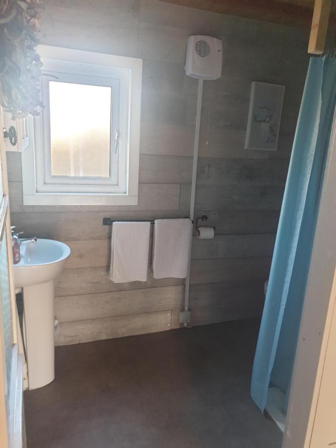 Sallys Cabin Kilcolgan Dış mekan fotoğraf